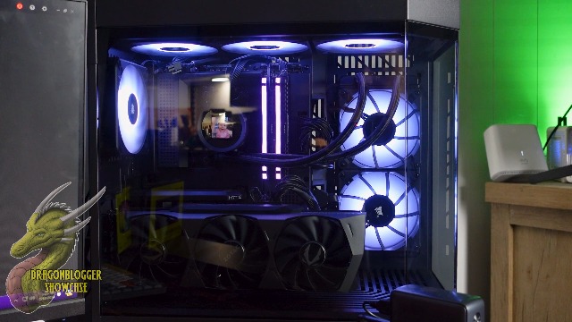 Watch Using the CORSAIR iCUE Commander Core XT Controller on